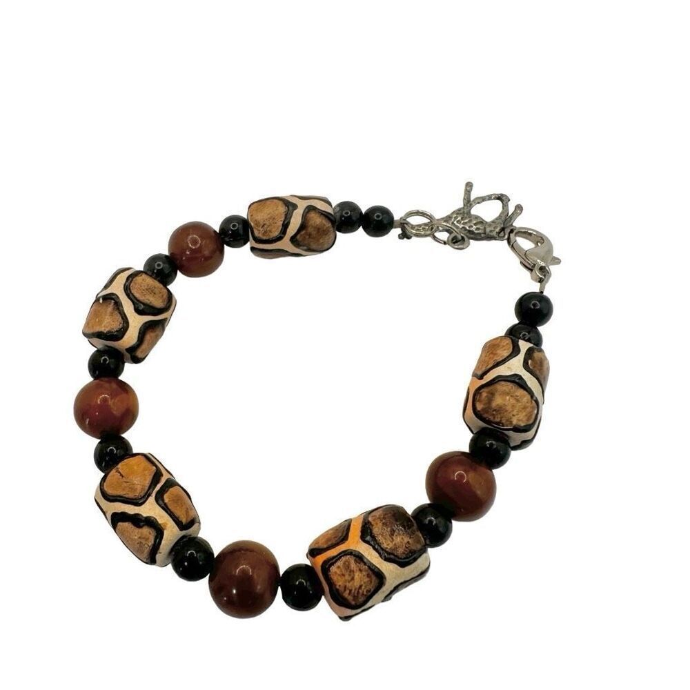 Leopard beaded giraffe charm bracelet